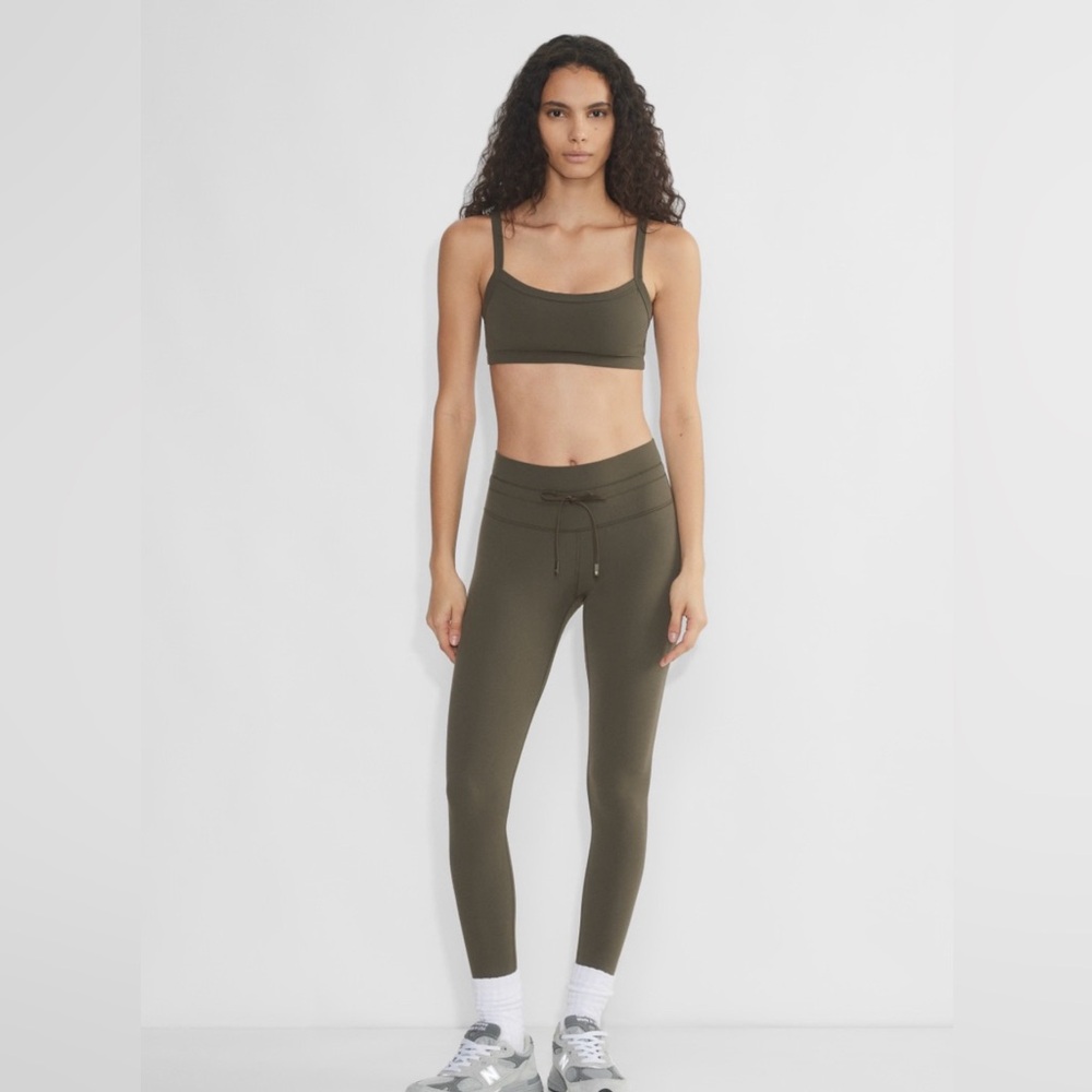 aritzia butter circuit high rise olive green size 4 nwt